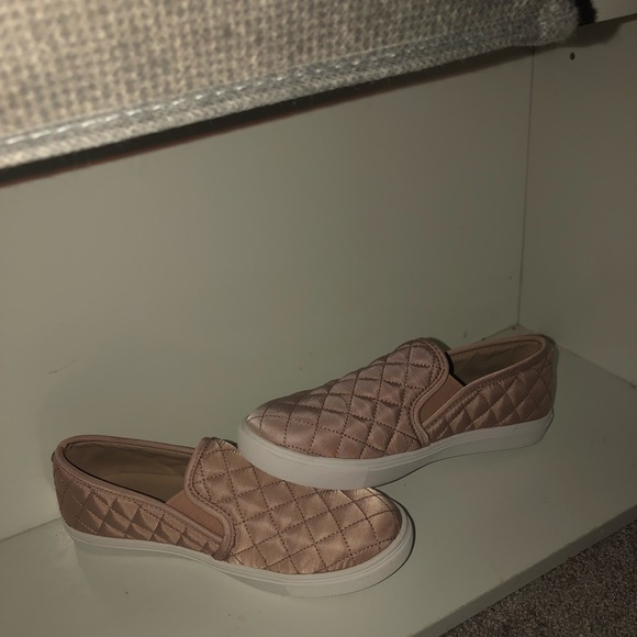 Steve Madden Shoes - Steve Madden slip-ons